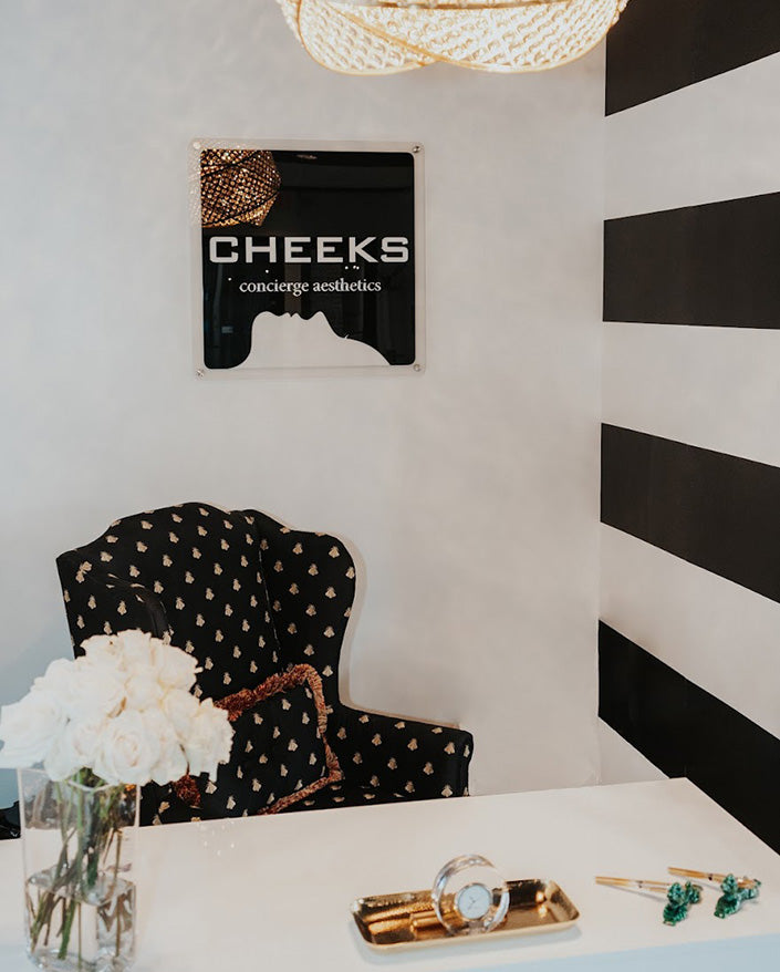 cheeks luxury clinic front desk